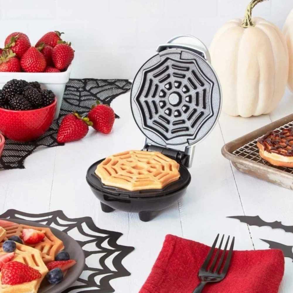 NIB! 3 Skull Spider Web Pumpkin Waffle Pancake Maker